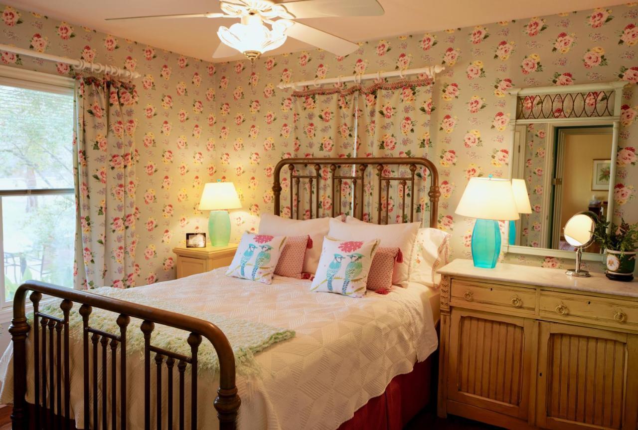 Onion Creek Cottage Остін Екстер'єр фото